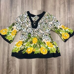 Dressbarn•Women’s Plus Size Floral Top•Size 18/20•Bright Colors Yellow and Green